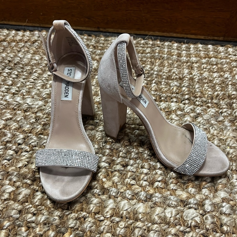 Steve Madden Silver Cream Heels Elegant Stilettos